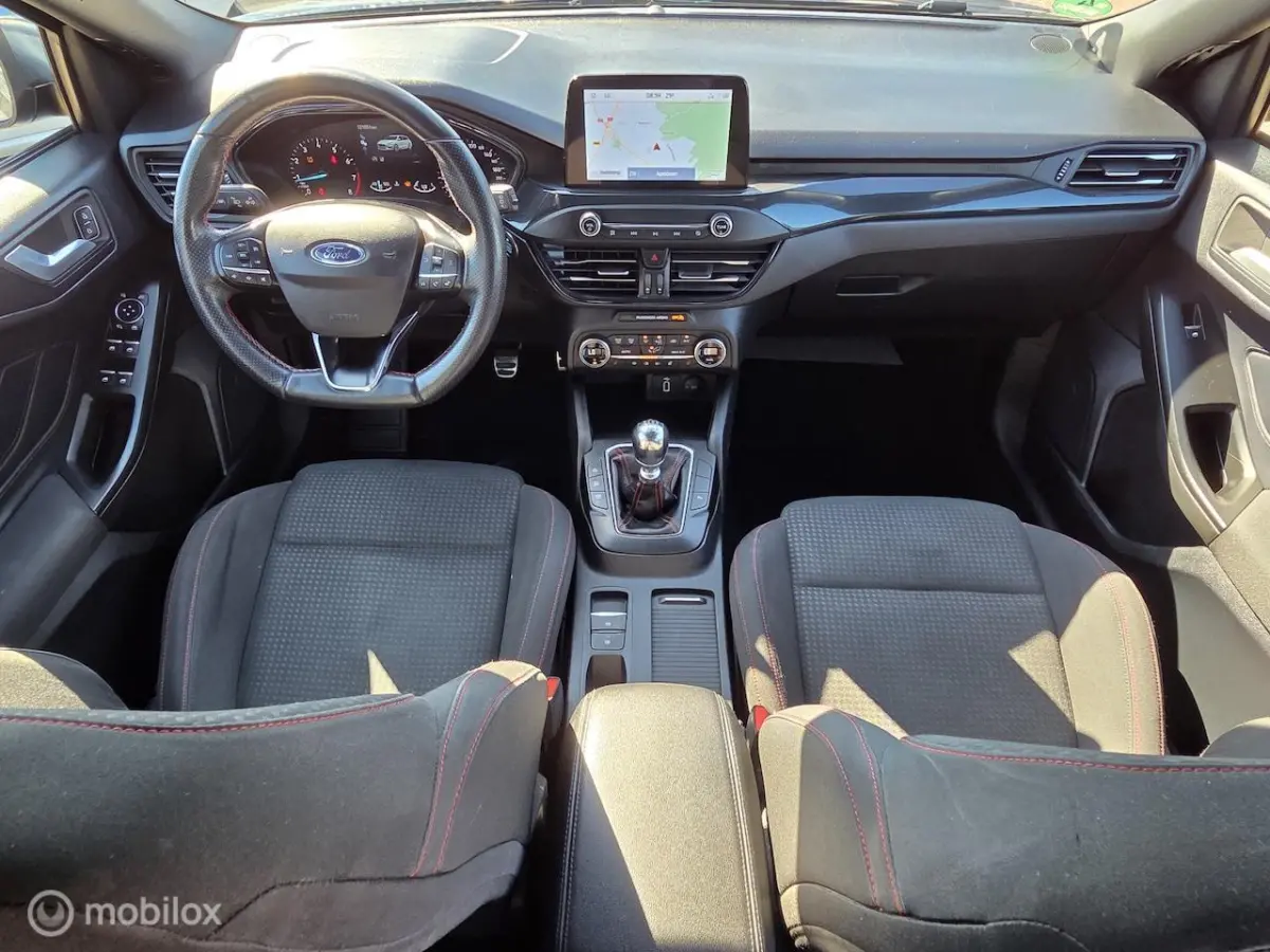 1.5 EcoBoost ST Line Business Edition