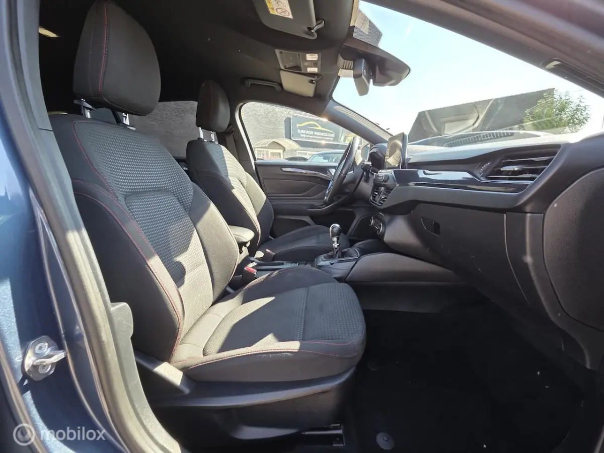 1.5 EcoBoost ST Line Business Edition
