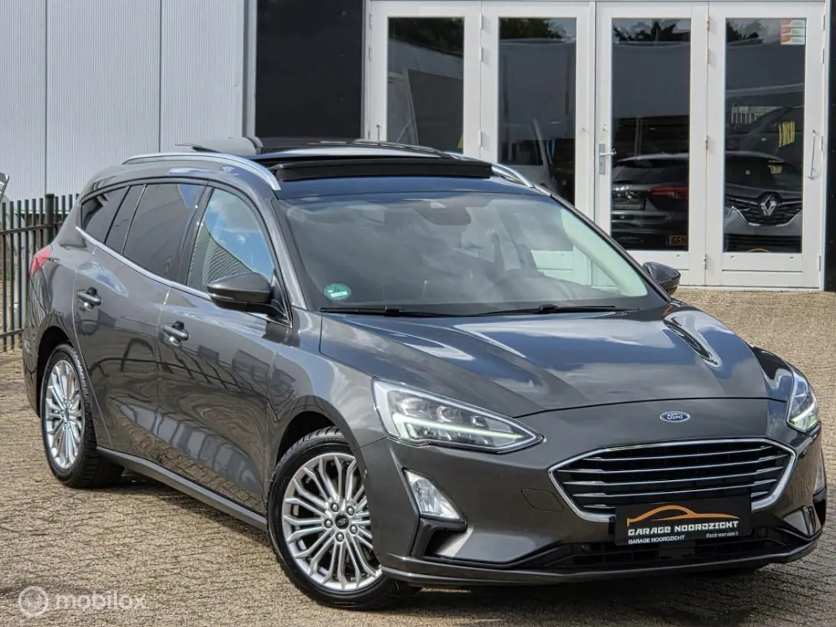 1.0 EcoBoost Titanium Business PANORAMADAK