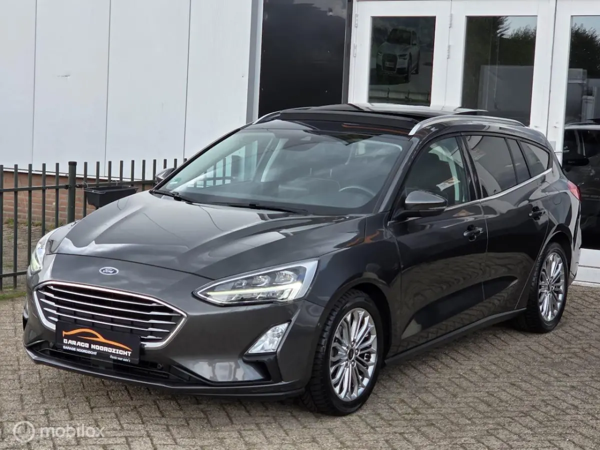 1.0 EcoBoost Titanium Business PANORAMADAK
