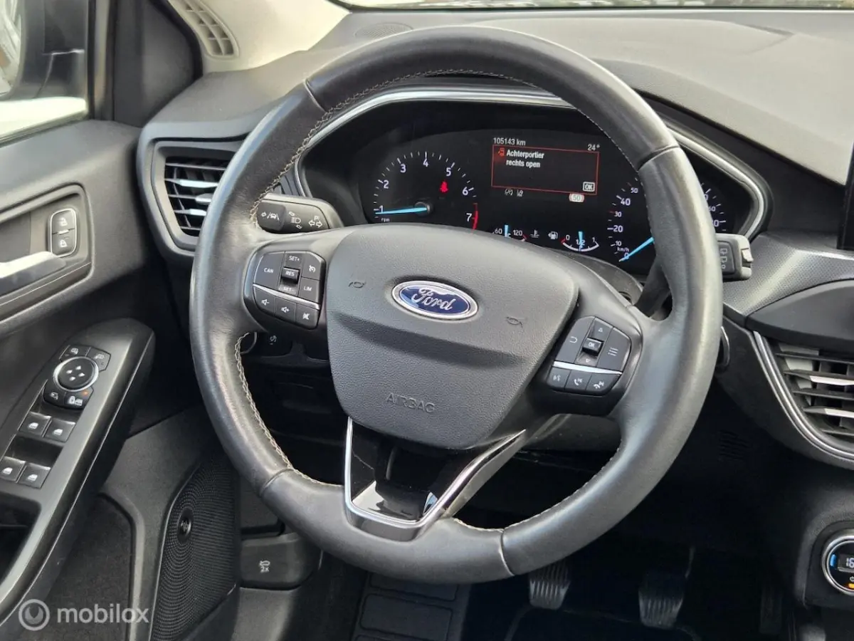 1.0 EcoBoost Titanium Business PANORAMADAK