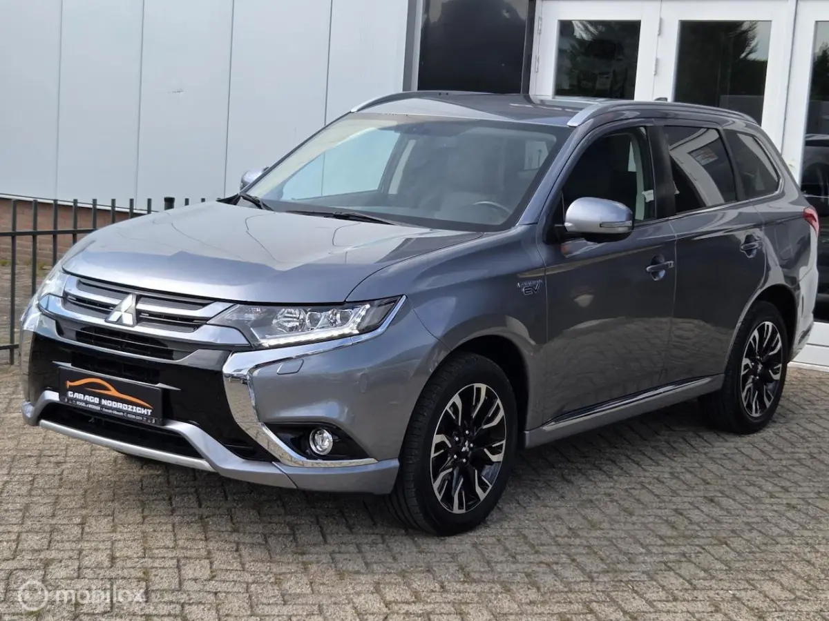 2.4 PHEV INSTYLE NIEUW ACCU