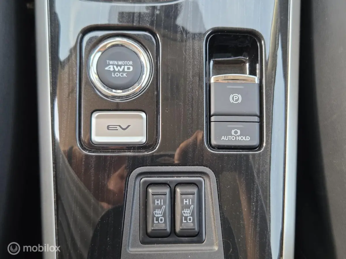 2.4 PHEV INSTYLE NIEUW ACCU