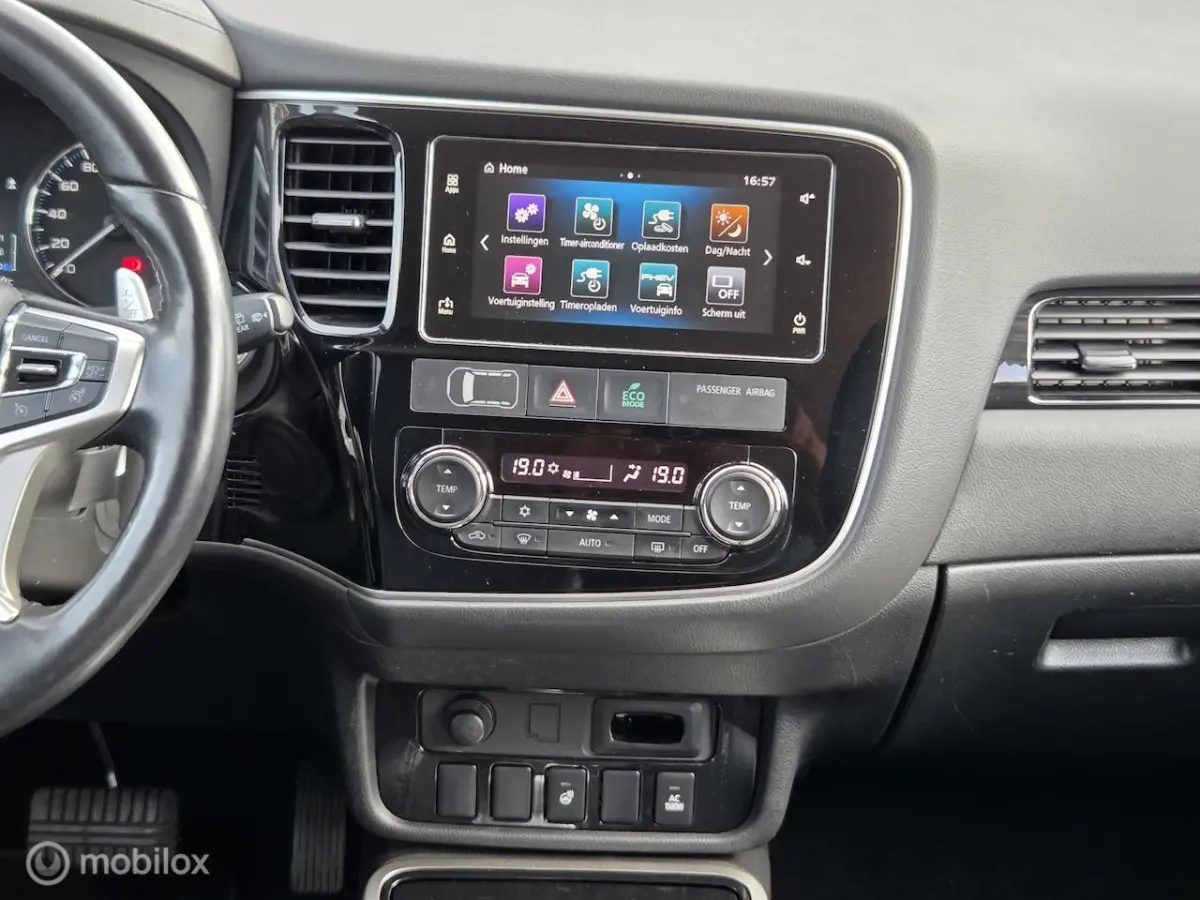 2.4 PHEV INSTYLE NIEUW ACCU