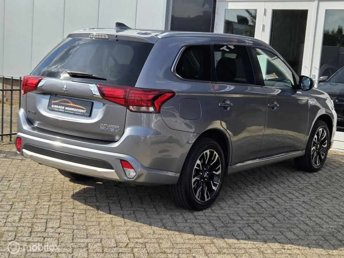 2.4 PHEV INSTYLE NIEUW ACCU