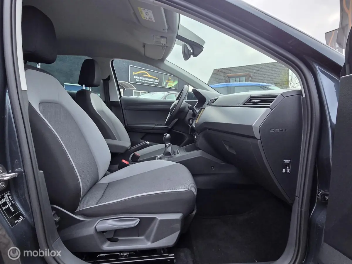 1.0 TSI Style Business Intense APPLE CARPLAY