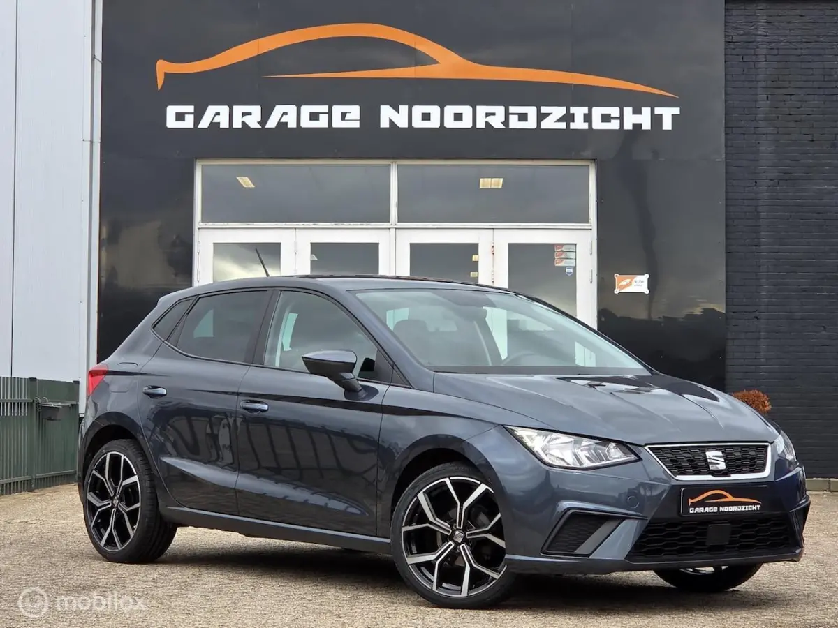1.0 TSI Style Business Intense APPLE CARPLAY