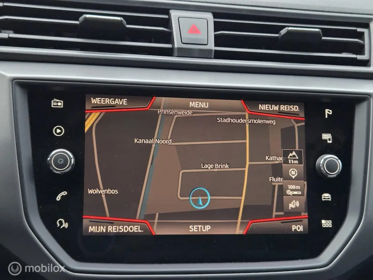 1.0 TSI Style Business Intense APPLE CARPLAY