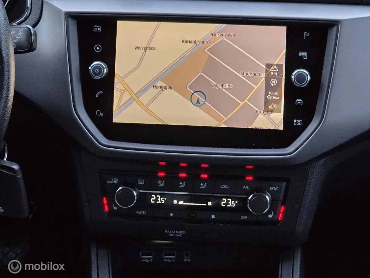 1.0 TSI Style Business Intense APPLE CARPLAY