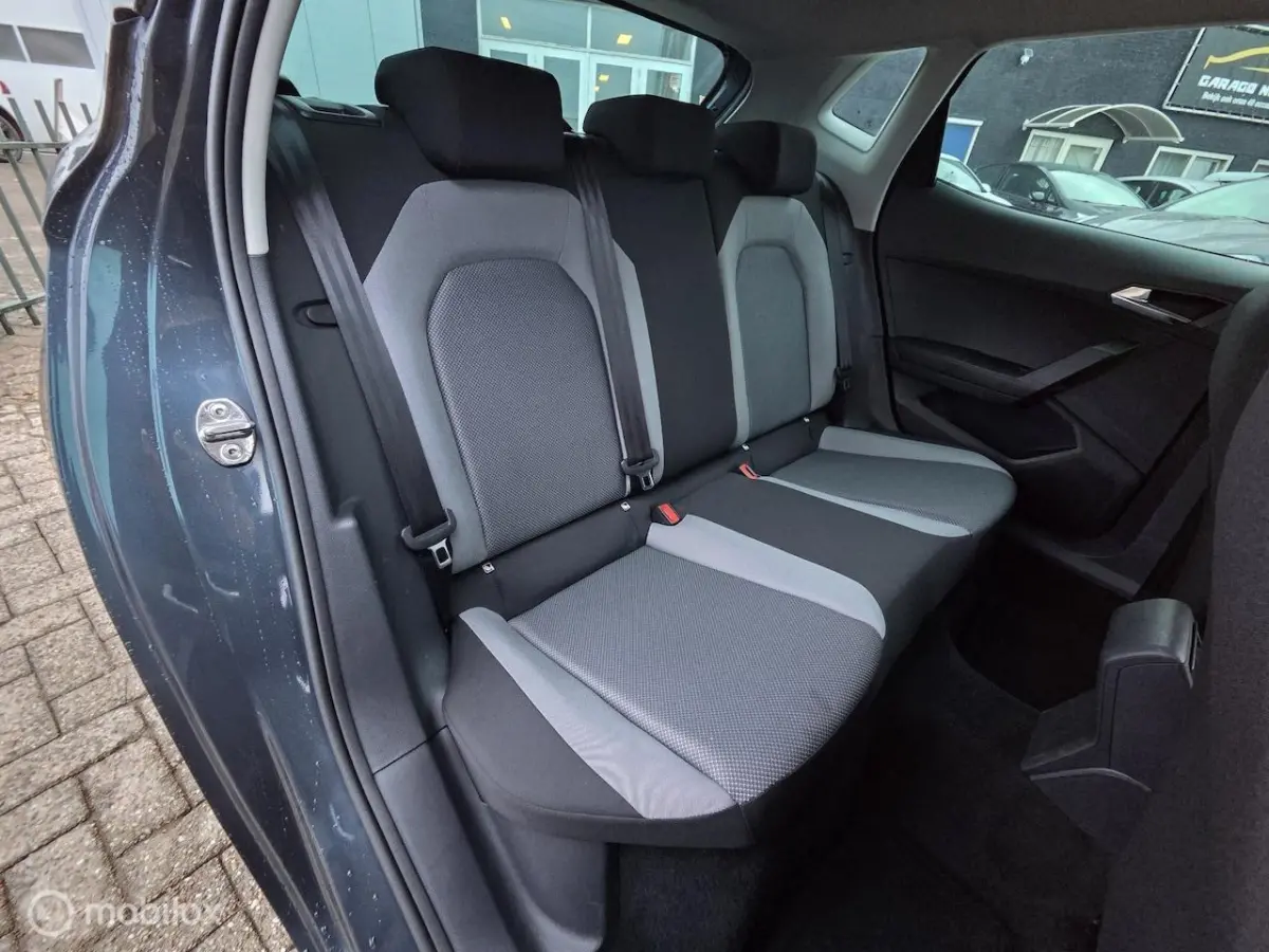 1.0 TSI Style Business Intense APPLE CARPLAY