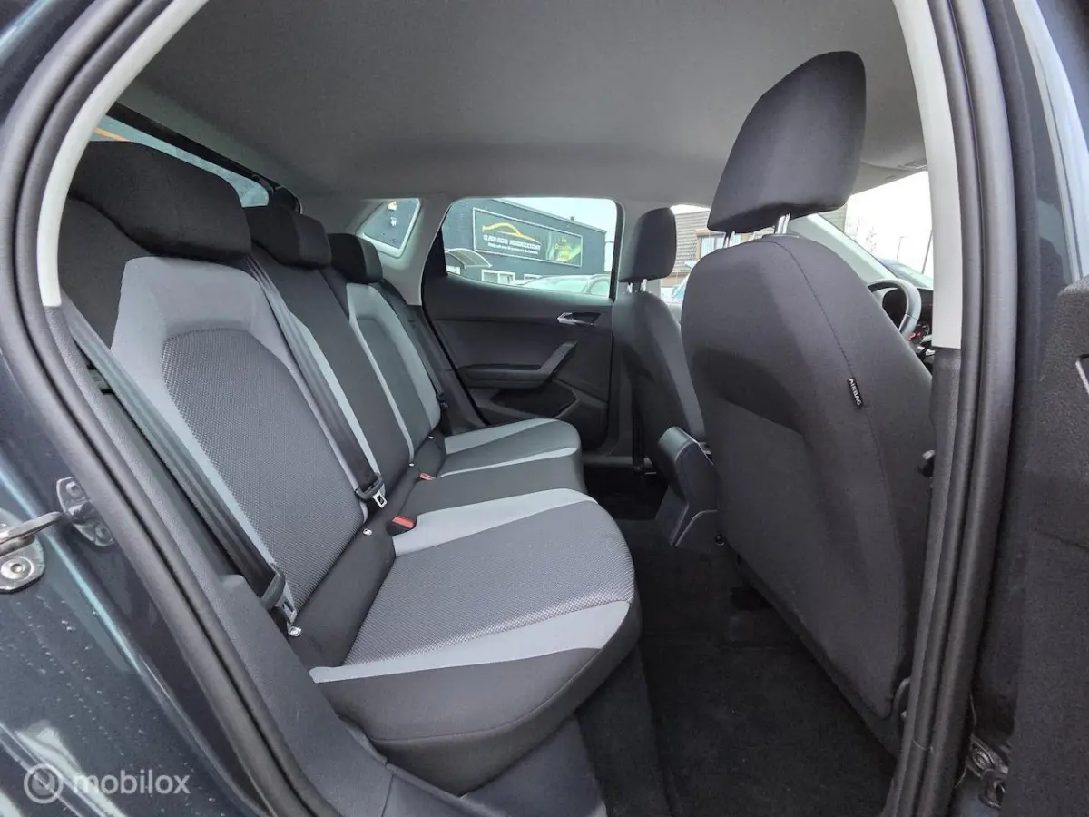 1.0 TSI Style Business Intense APPLE CARPLAY