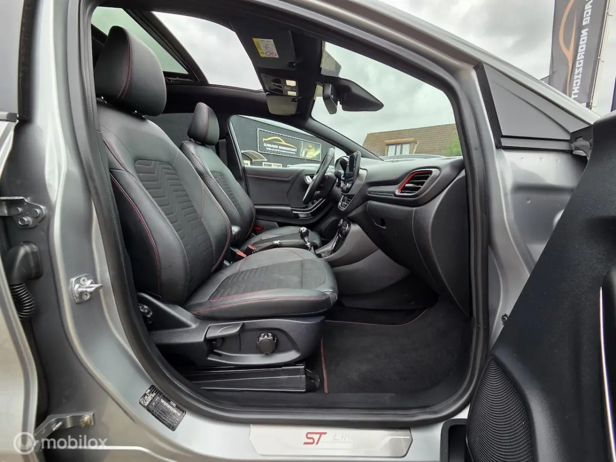1.0 EcoBoost ST-Line X PANORAMADAK