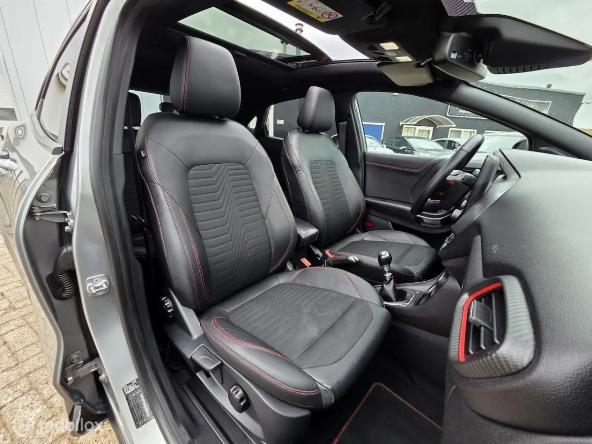1.0 EcoBoost ST-Line X PANORAMADAK