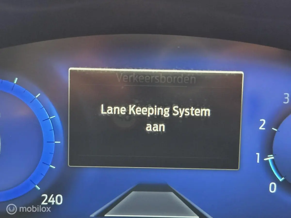 1.0 EcoBoost ST-Line X PANORAMADAK