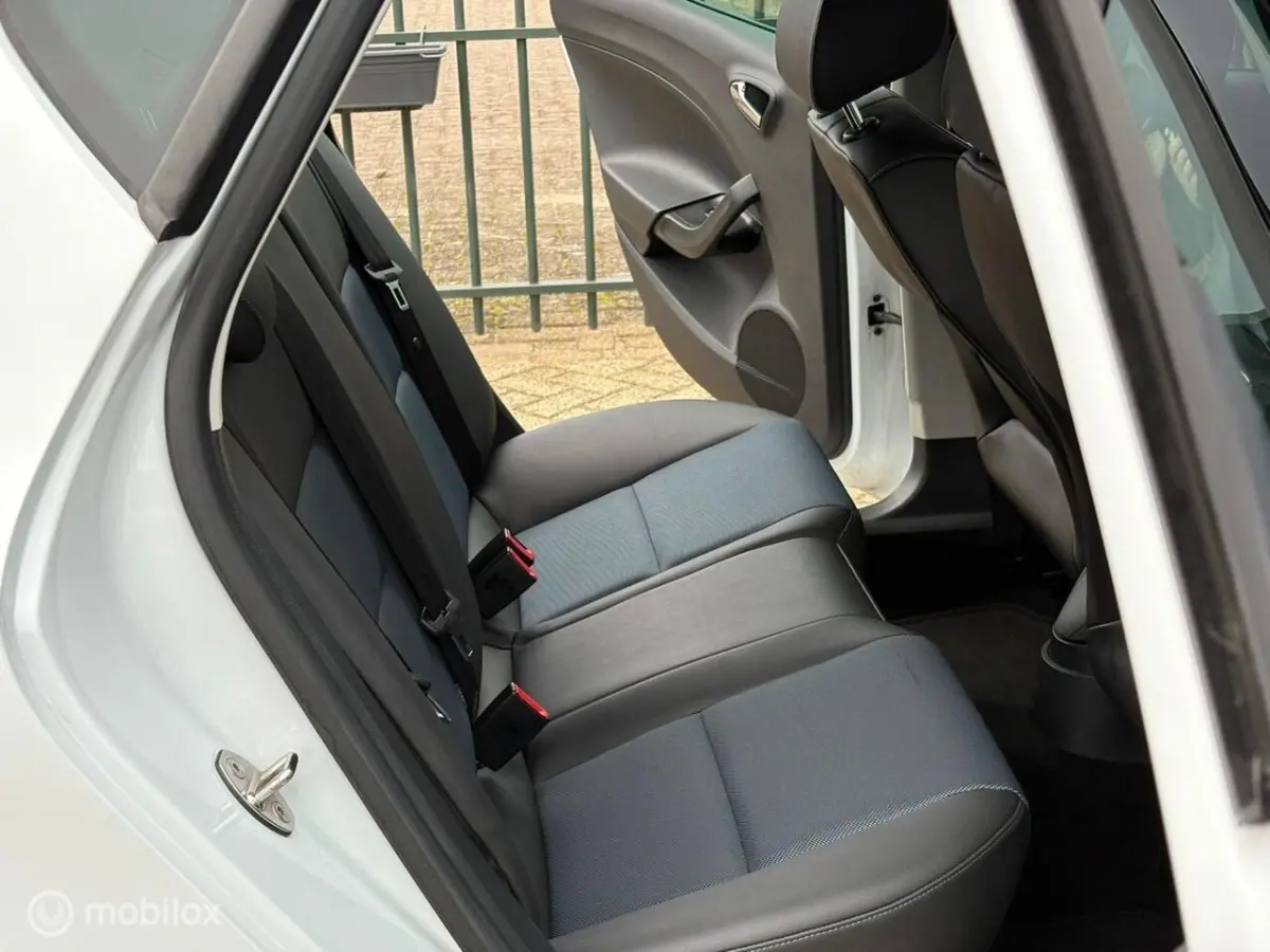 1.0 Eco TSI Style Connect 110PK Stoelverwarming