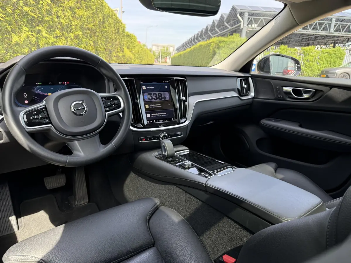 T6 Plug-in hybrid AWD Ultimate Bright Long Range | Trekhaak | H&K Audio | Panoramadak | BLIS |