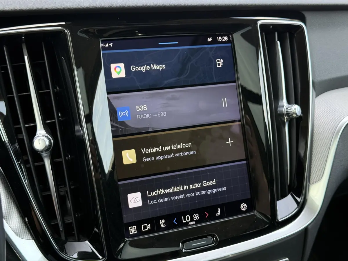 T6 Plug-in hybrid AWD Ultimate Bright Long Range | Trekhaak | H&K Audio | Panoramadak | BLIS |