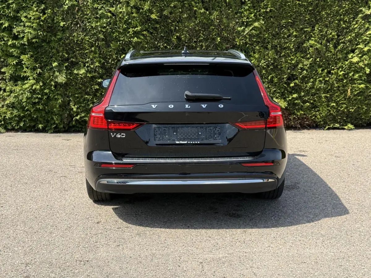 T6 Plug-in hybrid AWD Ultimate Bright Long Range | Trekhaak | H&K Audio | Panoramadak | BLIS |