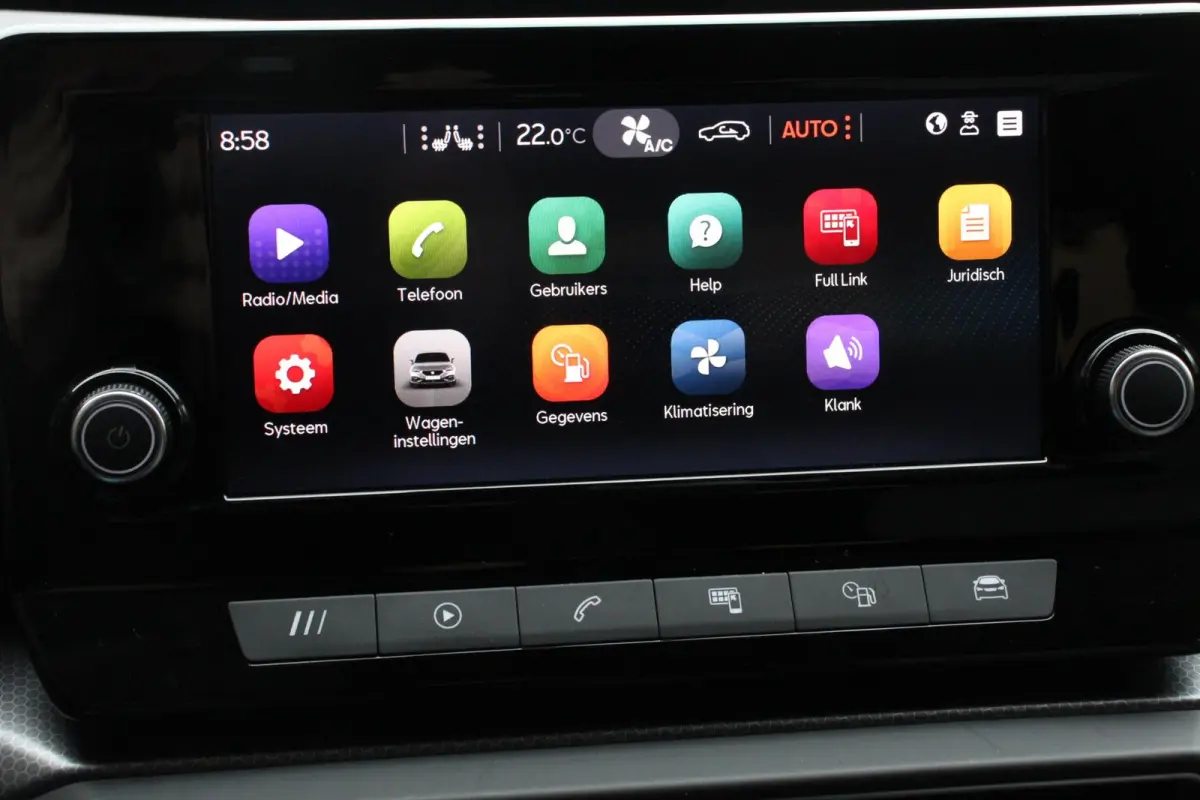 1.5 eTSI 150pk DSG Style Navigatie Apple Carplay/Android Auto Parkeersensor achter Adaptive Cruise Control Stoelverwarming