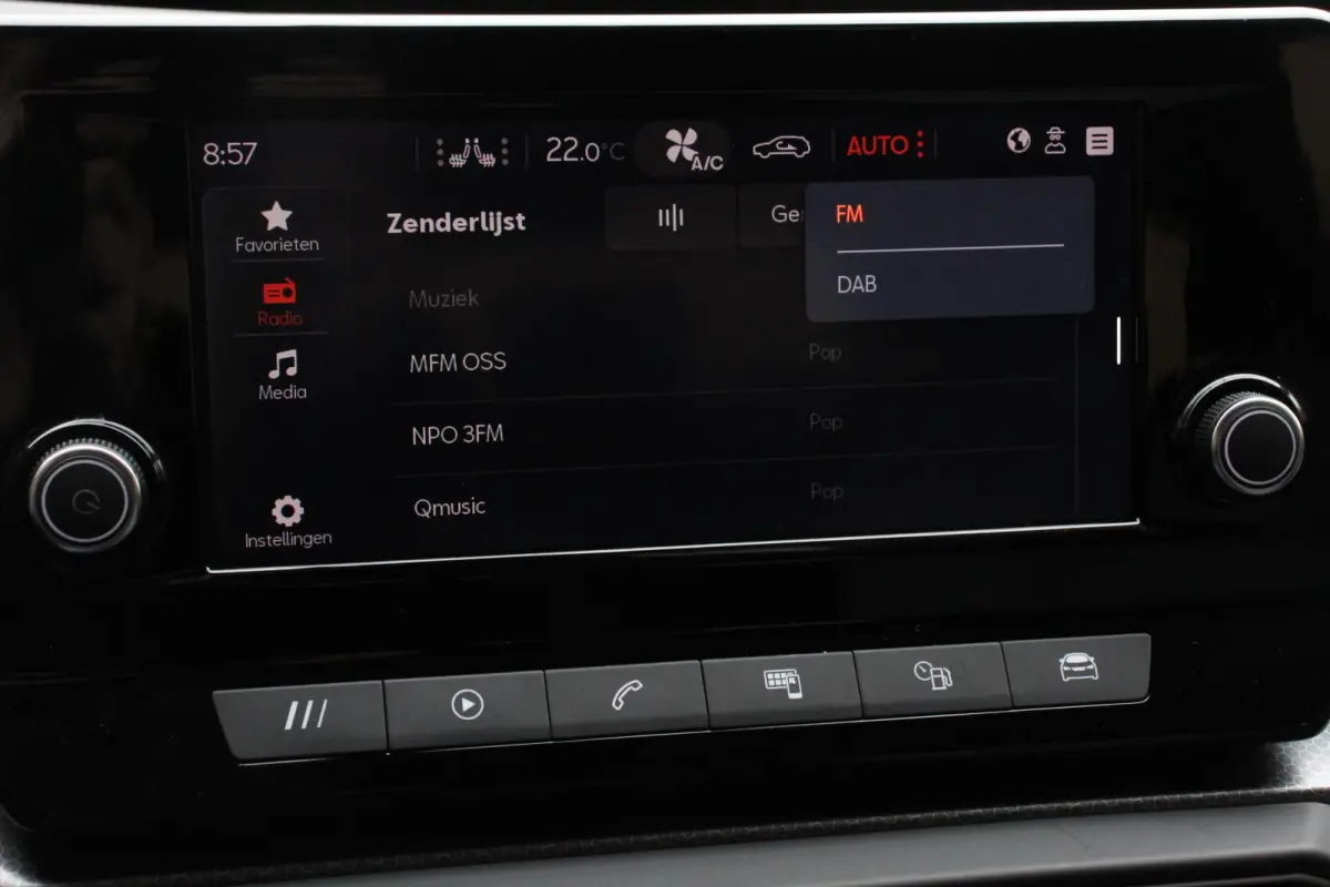 1.5 eTSI 150pk DSG Style Navigatie Apple Carplay/Android Auto Parkeersensor achter Adaptive Cruise Control Stoelverwarming
