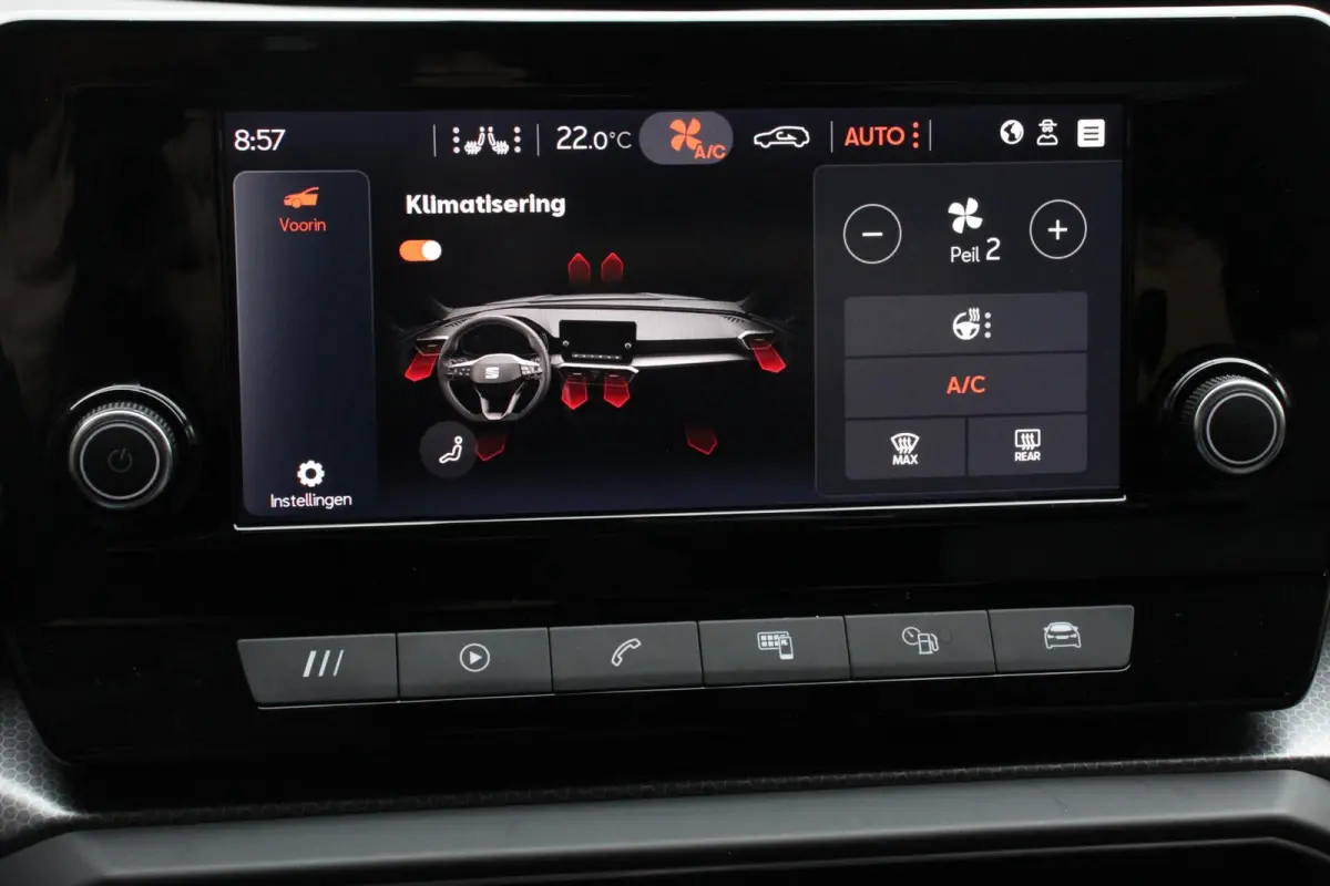 1.5 eTSI 150pk DSG Style Navigatie Apple Carplay/Android Auto Parkeersensor achter Adaptive Cruise Control Stoelverwarming