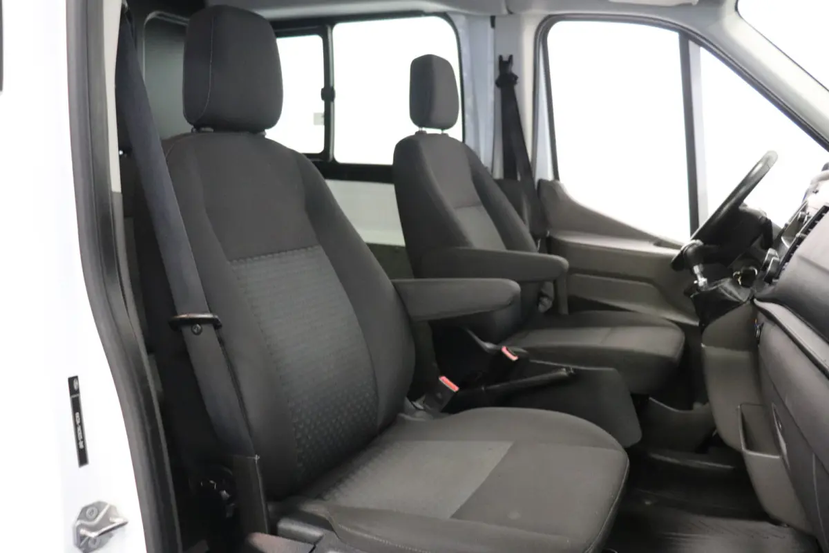2.0 TDCI L2H2 Dubbel cabine EURO 6 - Airco - Cruise - PDC - €15.900,- Excl.