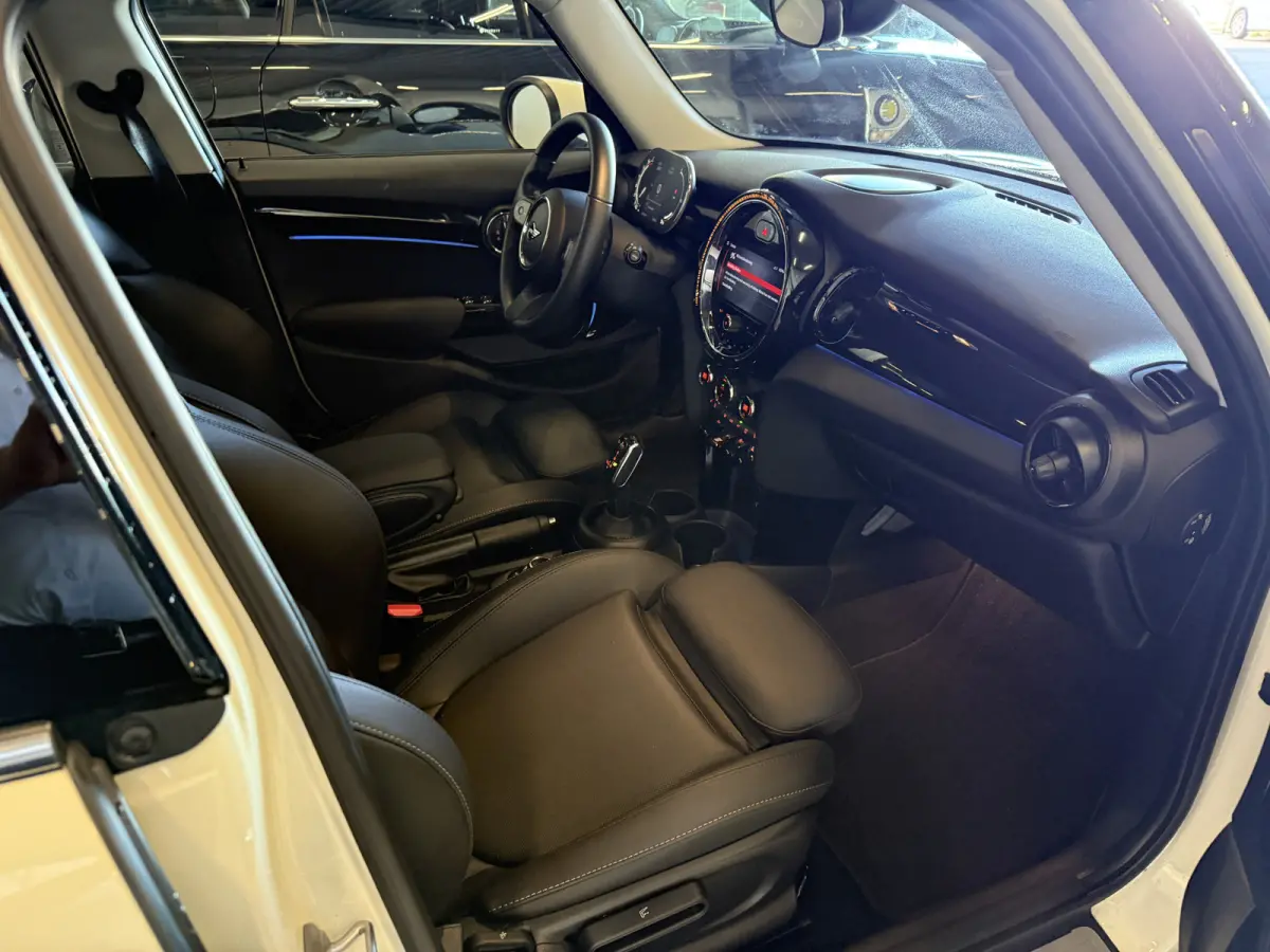 Mini 1.5 One Aut.