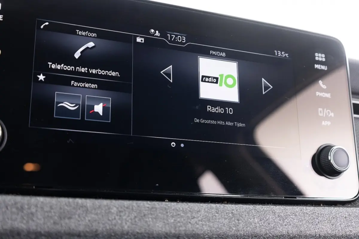 1.0 TSI Selection Automaat | Apple Carplay | ECC | Trekhaak ✅ 1e Eigenaar !