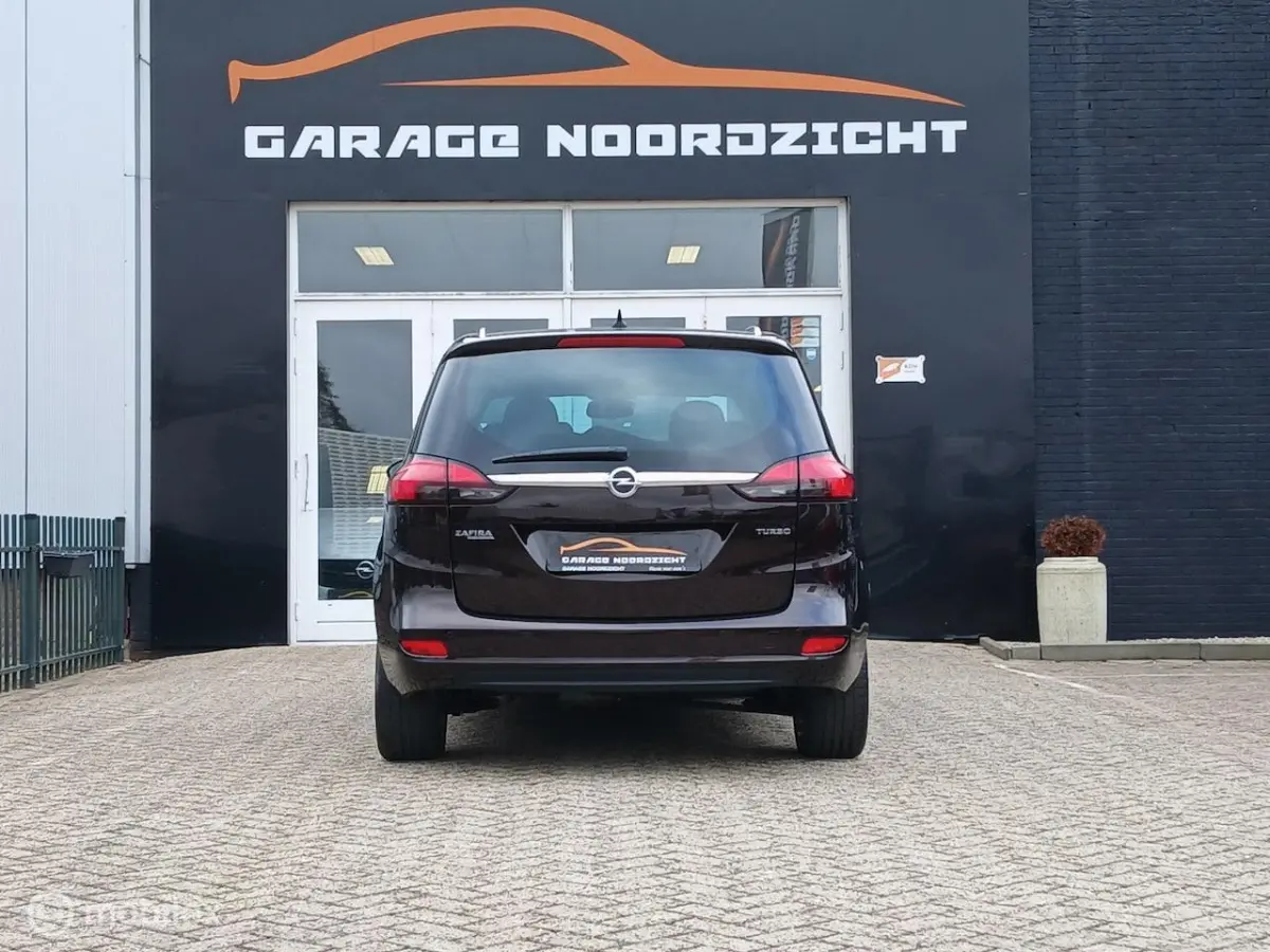 Tourer 1.4 Cosmo 7-persoons Turbo 140pk