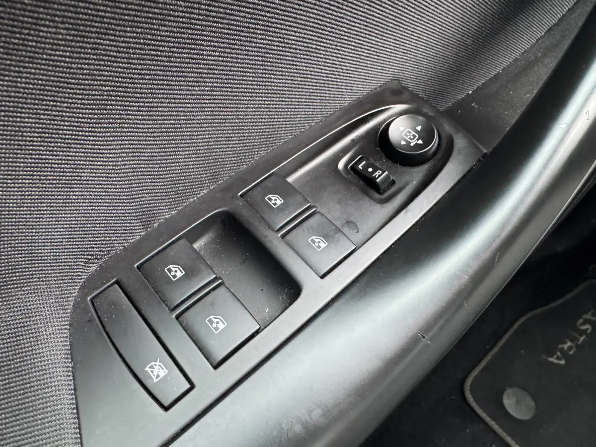 1.0 Online Edition 5 DRS. CLIMAAT CONTROL PDC CARPLAY/ANDROID AUTO