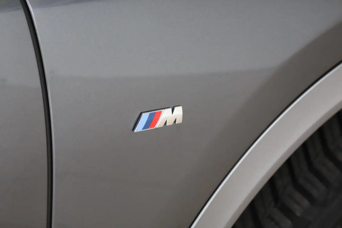 sDrive18i High Executive | M Sportpakket | Panoramadak | Driving Assitant | Comfort Access