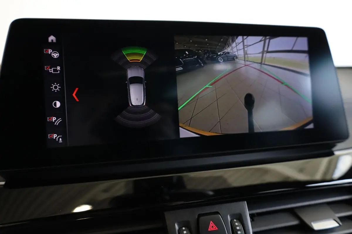 sDrive18i High Executive | M Sportpakket | Panoramadak | Driving Assitant | Comfort Access