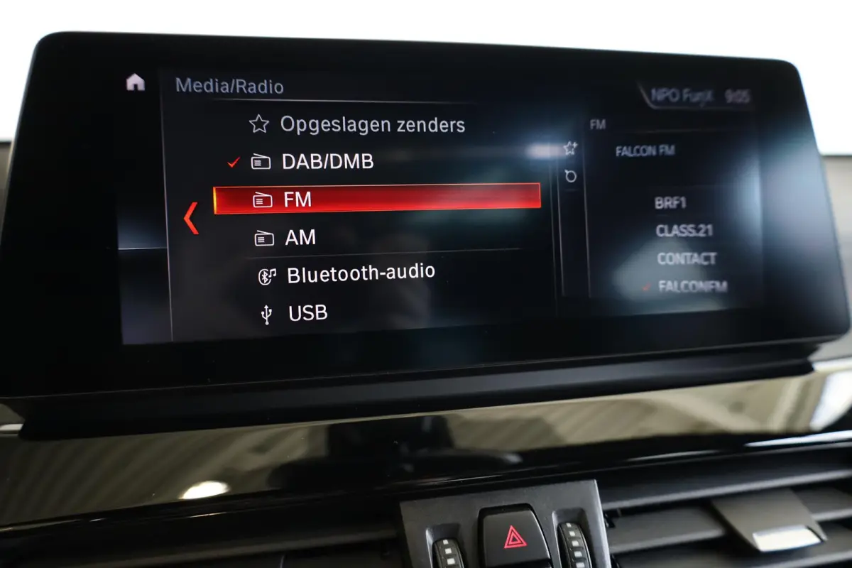 sDrive18i High Executive | M Sportpakket | Panoramadak | Driving Assitant | Comfort Access