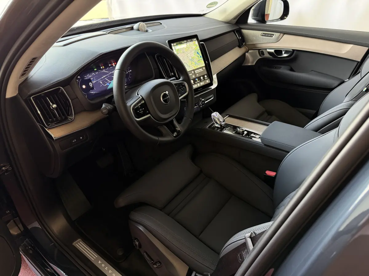 2.0 T8 456 PK 12/25 Bowers & Wilkins LUCHTVERING ALCANTARA.HEMEL 12/25 AWD 7P ULTRA DARK SCHUIFDAK 21''LMV STOEL/STUUR.VERW PANORAMA STANDKACHEL HEADUP ✅Top Auto's Wijchen✅ 170 Nieuwe en