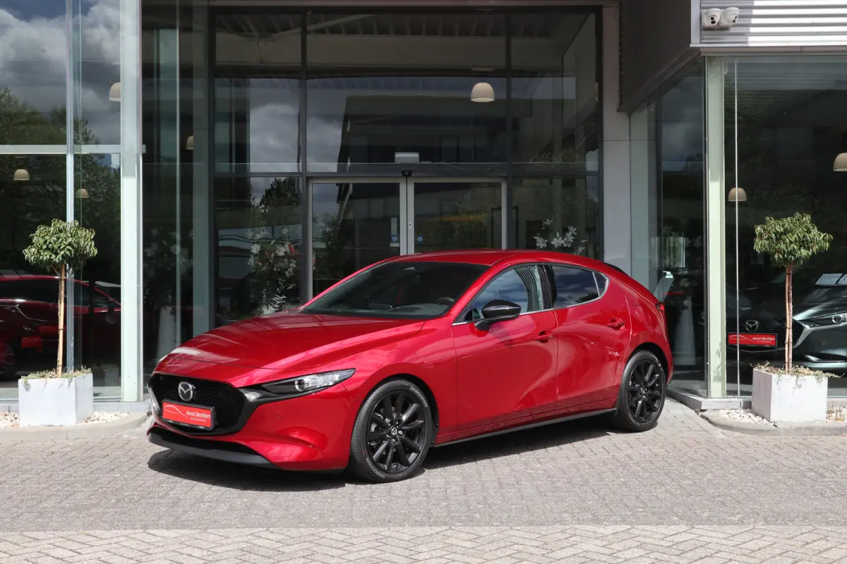 2.0 e-SkyActiv-G M Hybrid 150 Homura Camera / Head-up / LED / Navi / Clima / Cruise