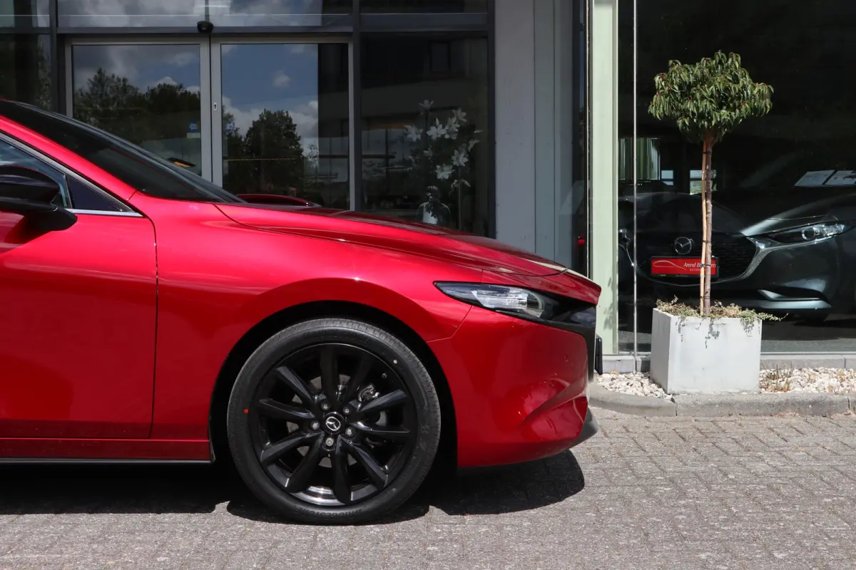 2.0 e-SkyActiv-G M Hybrid 150 Homura Camera / Head-up / LED / Navi / Clima / Cruise