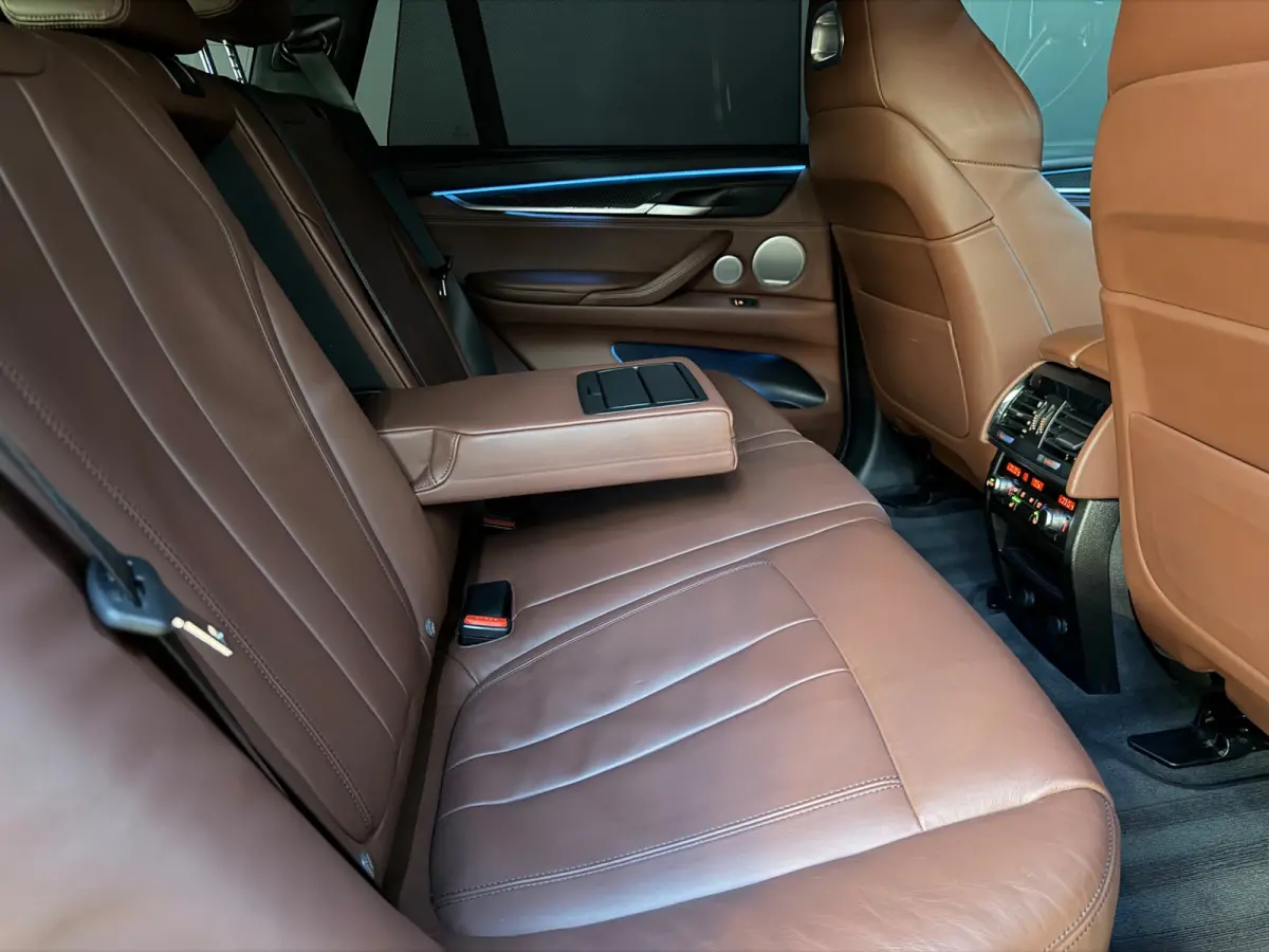 X5M 4.4 V8 575PK 2017 - B&O - Pano - Carbon - Memory
