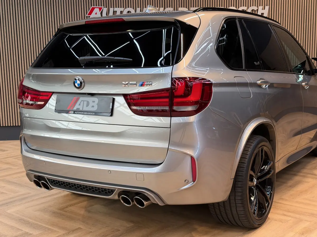 X5M 4.4 V8 575PK 2017 - B&O - Pano - Carbon - Memory