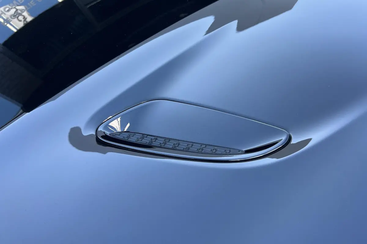 P300 RWD I R-Dynamic I Dealer ond. I