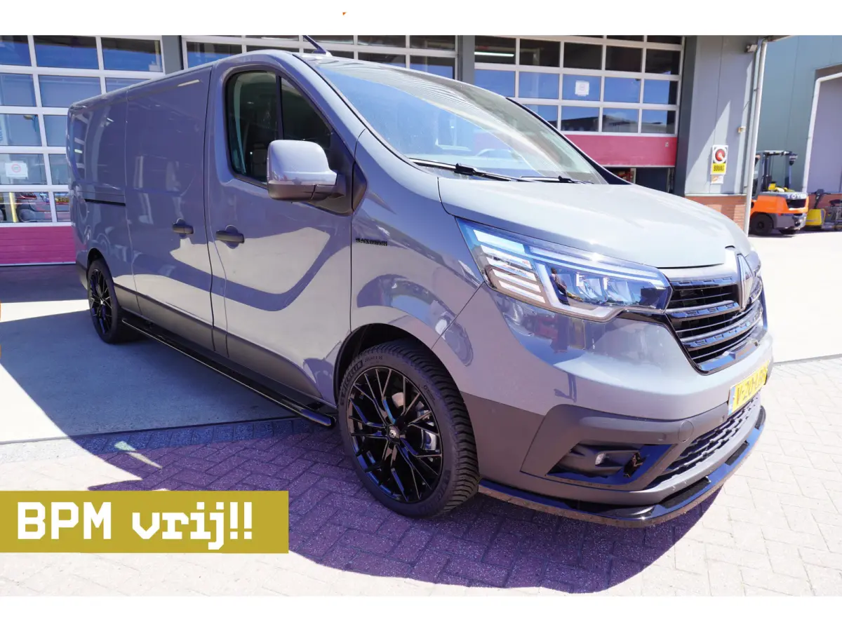 2.0 Blue dCi 130PK L2H1 Advance Schuifdeur L+R Black Edition Nr. V058 | Airco | Cruise | Navigatie | Camera | All season+ 20" LM Velgen