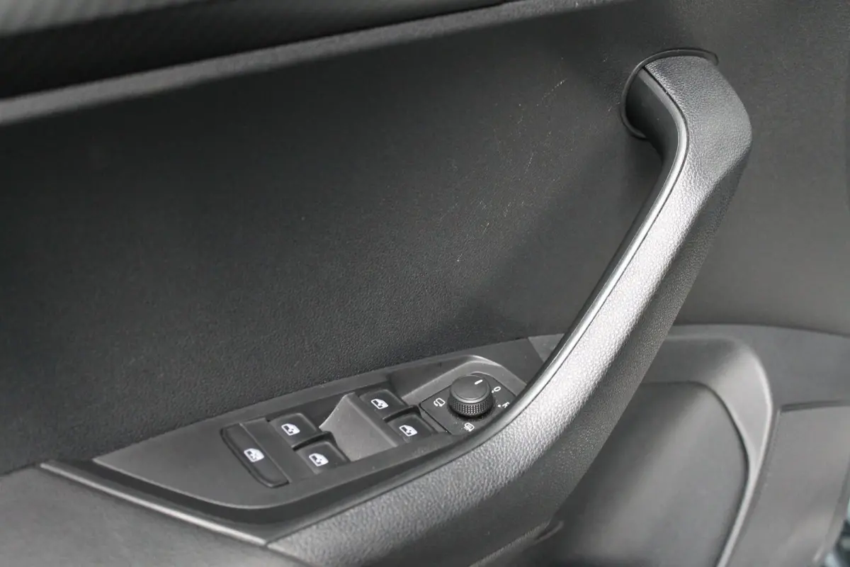 1.5 TSI ACT Sportline Business|Rijklaar prijs|Elek. Trekhaak|Camera|Carplay|ACC|Stoel verw.|