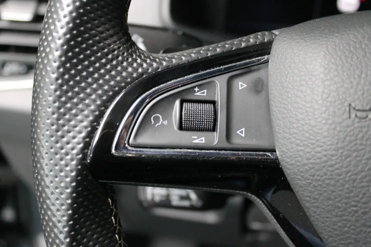 1.5 TSI ACT Sportline Business|Rijklaar prijs|Elek. Trekhaak|Camera|Carplay|ACC|Stoel verw.|
