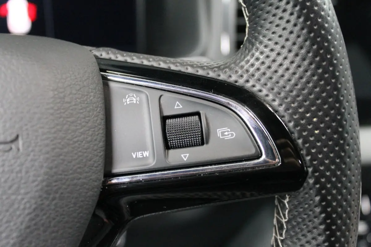 1.5 TSI ACT Sportline Business|Rijklaar prijs|Elek. Trekhaak|Camera|Carplay|ACC|Stoel verw.|