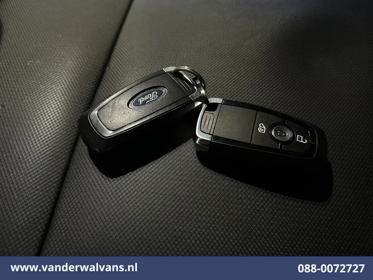 2.0 TDCI 136pk L2H1 Euro6 Airco | Camera | Apple Carplay | LED Android Auto, Cruisecontrol, Verwarmde voorruit, Parkeersensoren, Bijrijdersbank, 2740kg trekvermogen