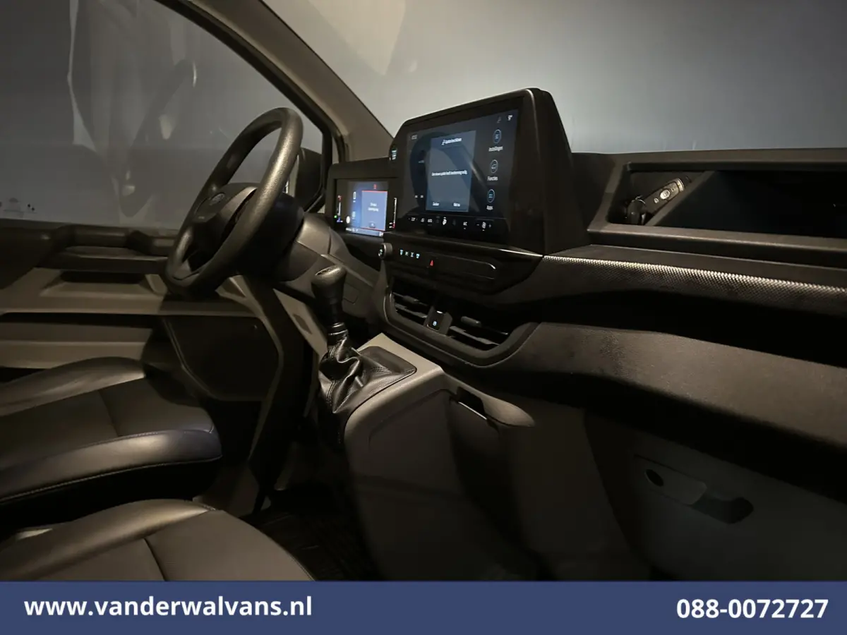 2.0 TDCI 136pk L2H1 Euro6 Airco | Camera | Apple Carplay | LED Android Auto, Cruisecontrol, Verwarmde voorruit, Parkeersensoren, Bijrijdersbank, 2740kg trekvermogen