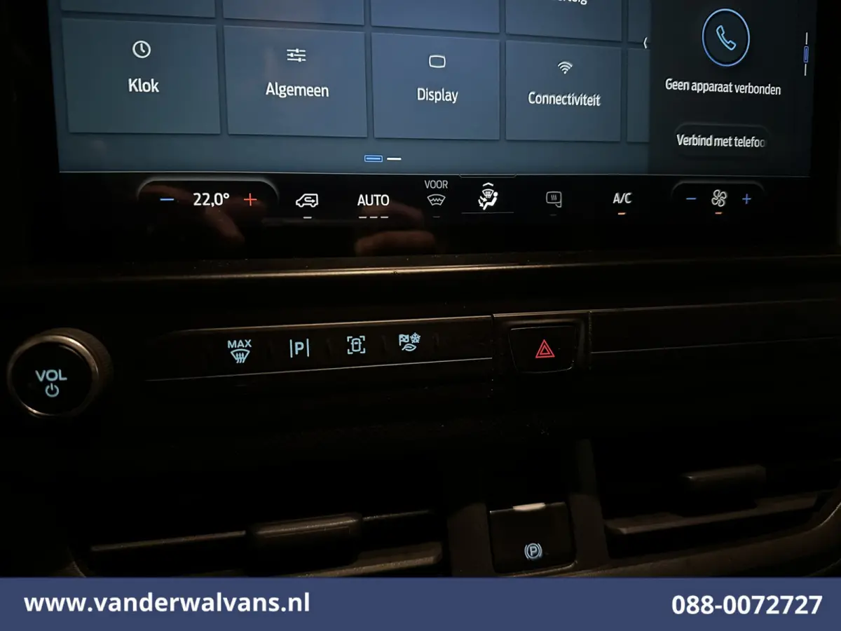 2.0 TDCI 136pk L2H1 Euro6 Airco | Camera | Apple Carplay | LED Android Auto, Cruisecontrol, Verwarmde voorruit, Parkeersensoren, Bijrijdersbank, 2740kg trekvermogen