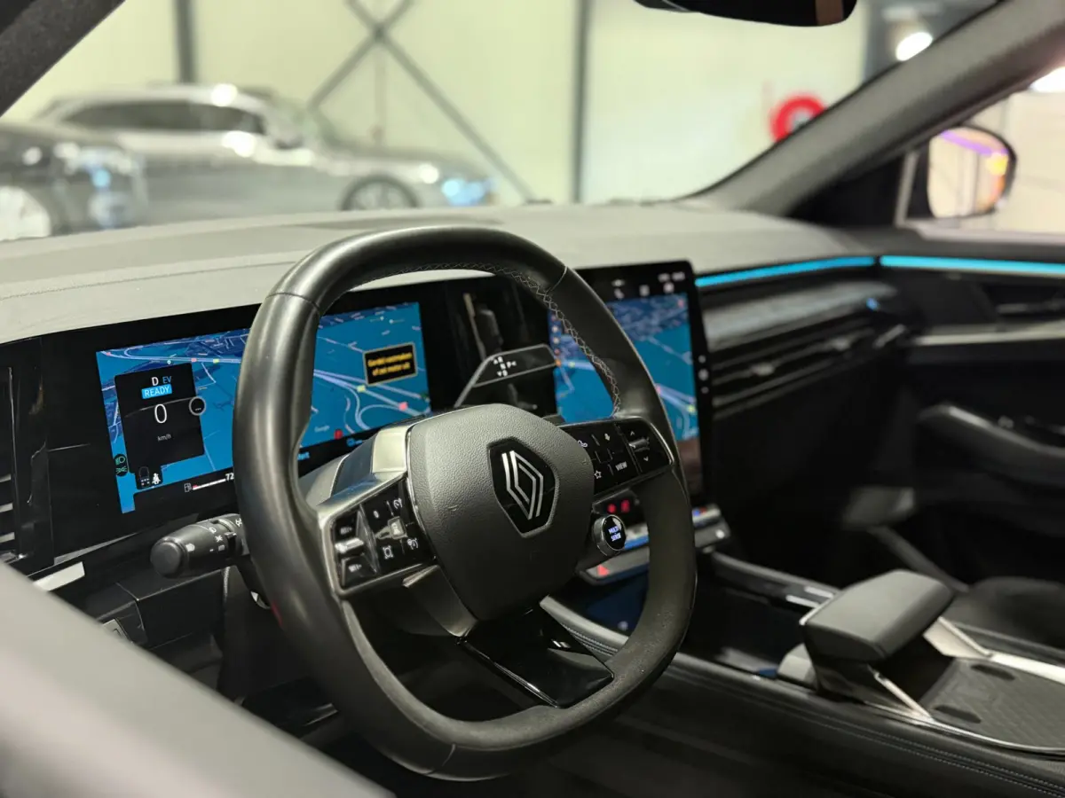 E-Tech 200pk Esprit Alpine 7-pers| Bj. 2024 | Matrix LED | Trekhaak| 20"