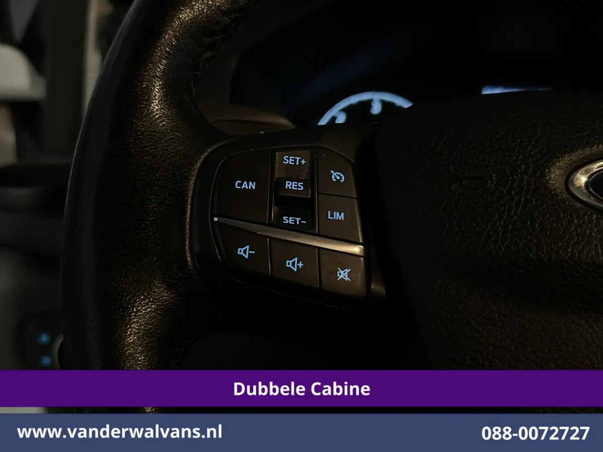 2.0 TDCI 130pk L2H1 Dubbele Cabine Euro6 inrichting | Airco | 6-Zits | LED | Cruisecontrol | Parkeersensoren Achterklep, 2800kg Trekvermogen