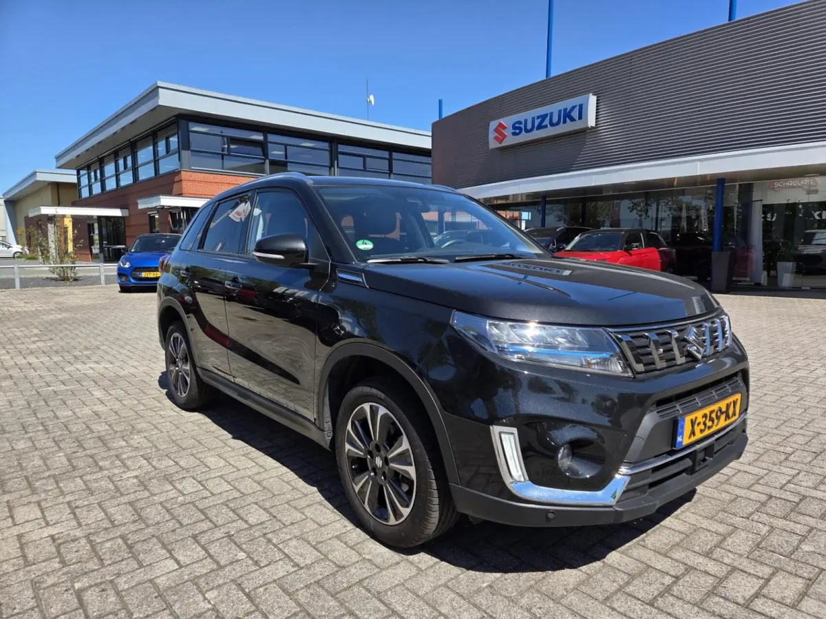 1.4 Boosterjet Style Smart Hybrid|Panodak|Tot 10 jaar garantie!!!|1500 kg trekgewicht|Rijklaar prijs