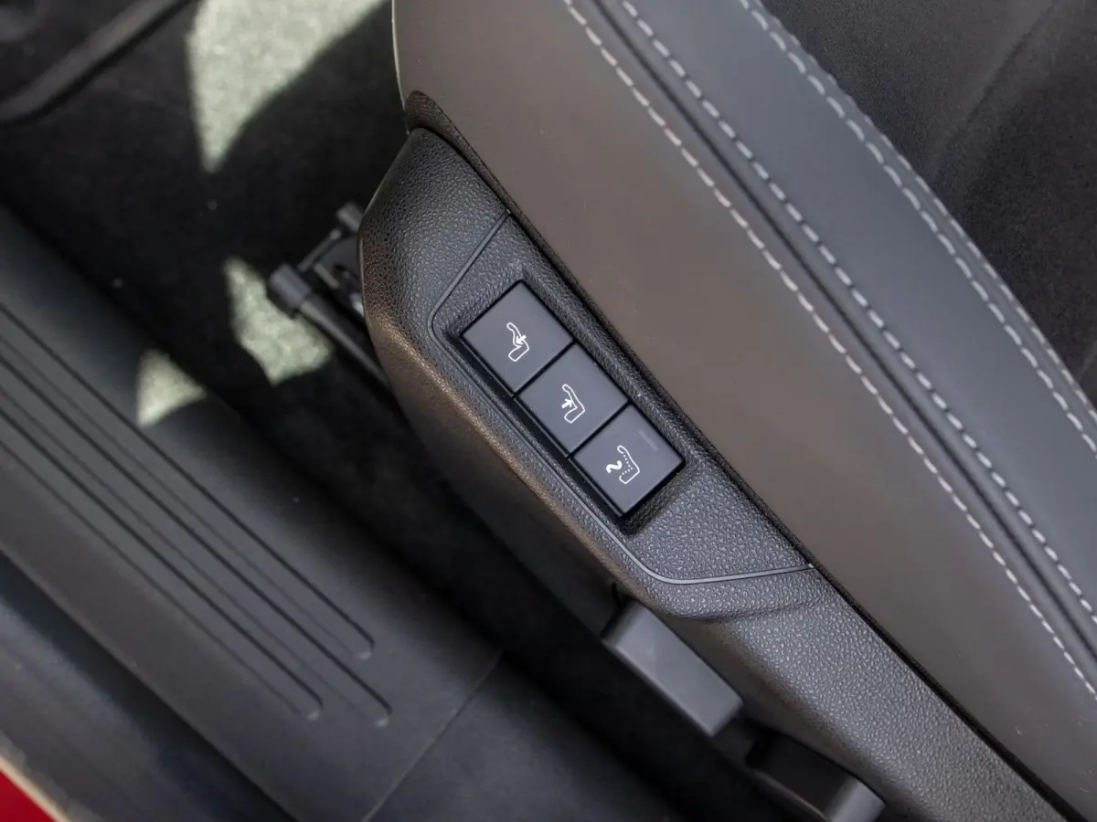 Sport 54 kWh | Clima | Adapt. Cruise | Navi | Winter Pack | Camera | 18"  | Apple Carplay